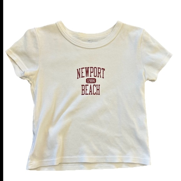 Brandy Melville Newport Beach 1984 baby tee one size white/cotton made in Europe - Picture 1 of 6